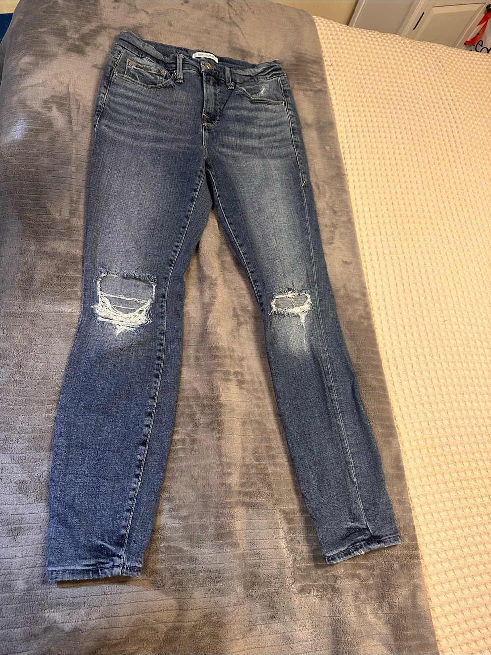 Good American Good Legs Crop - Size 2/26